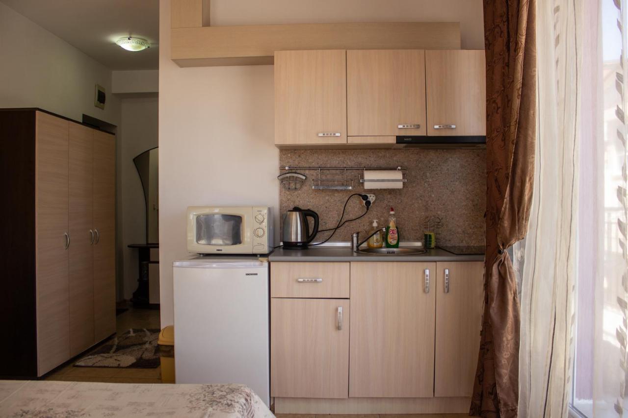 Central Couple Studio Pomorie Kültér fotó