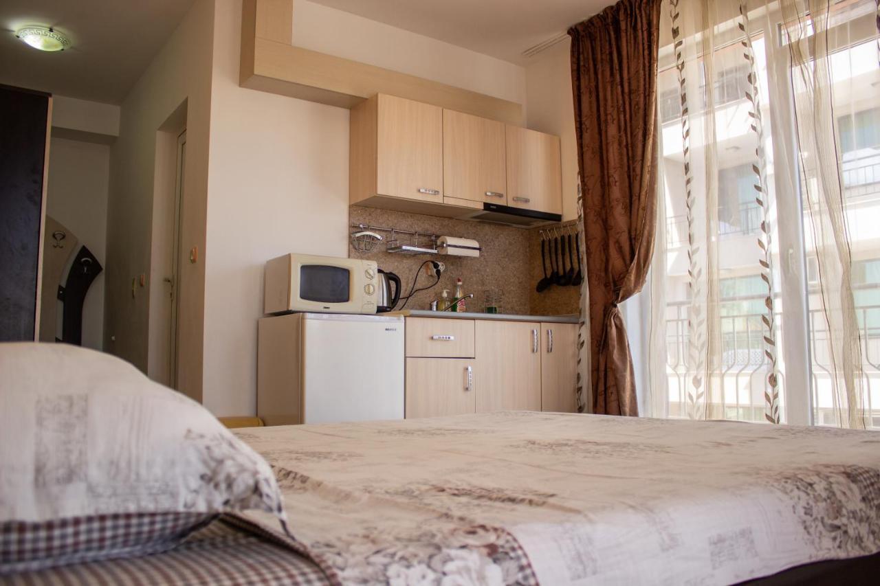 Central Couple Studio Pomorie Kültér fotó