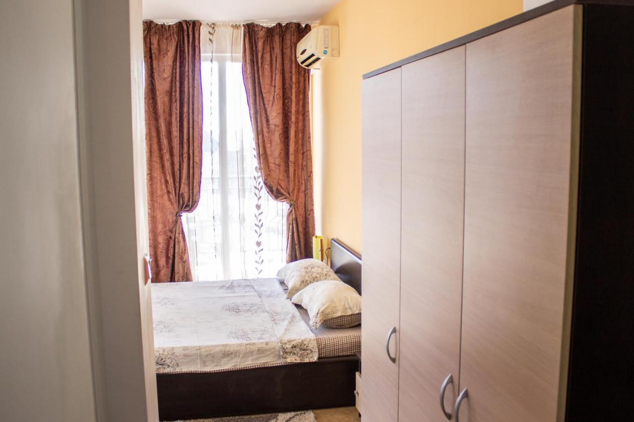 Central Couple Studio Pomorie Kültér fotó