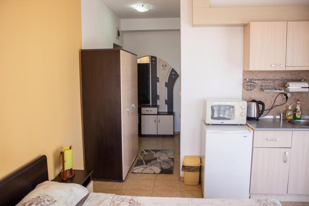 Central Couple Studio Pomorie Kültér fotó