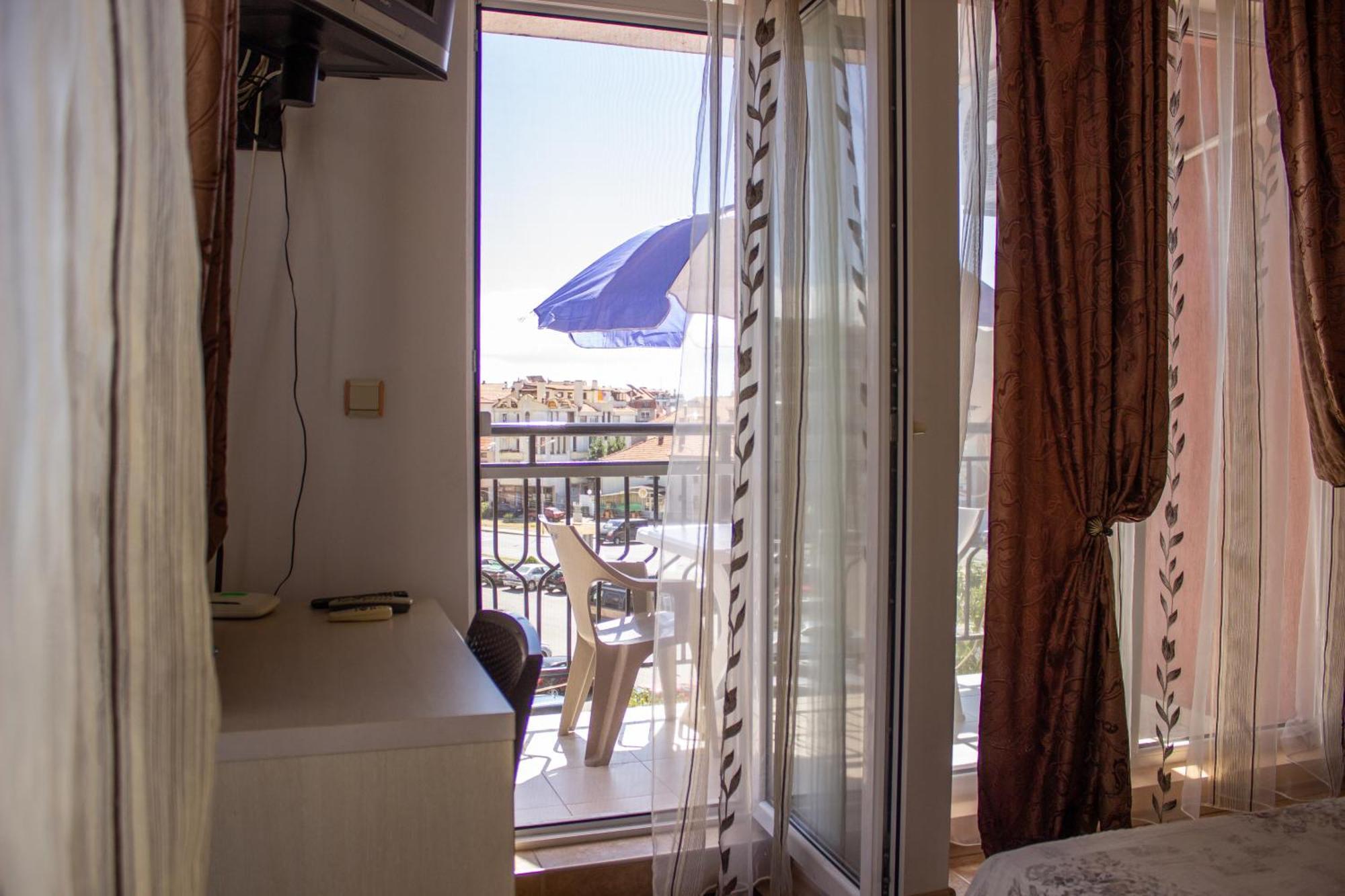 Central Couple Studio Pomorie Kültér fotó
